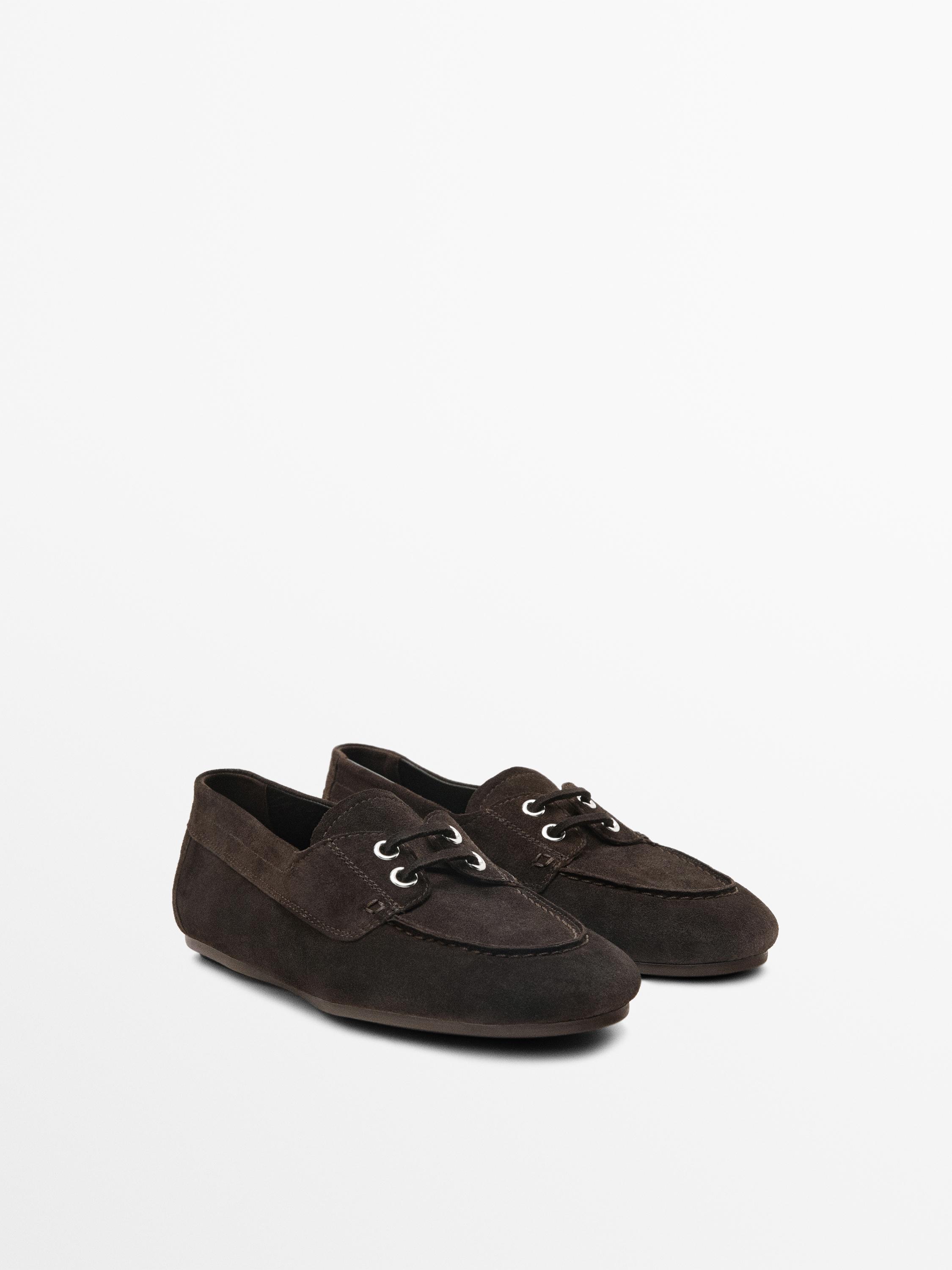 Chaussures bateau en cuir